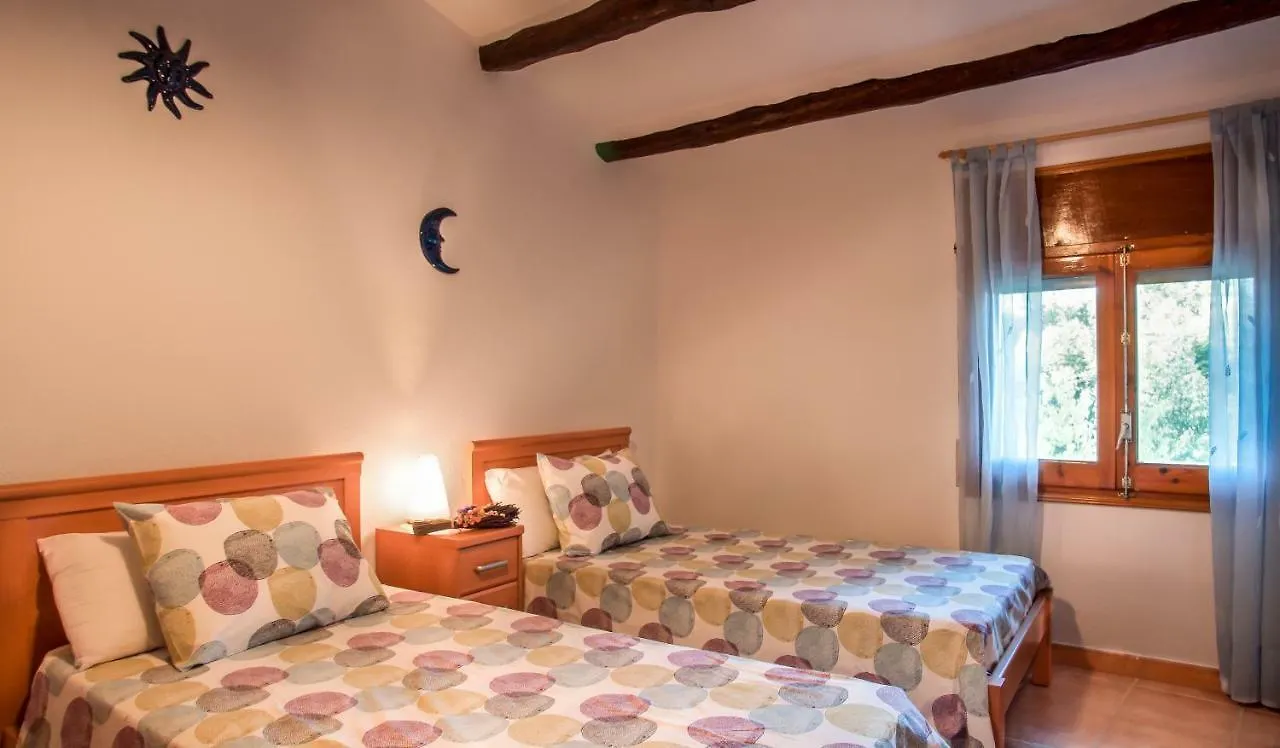Cal Xaiet Guest House Llampaies