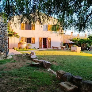 Bed and breakfast La Masia Costa Brava -adults Only, Garrigás