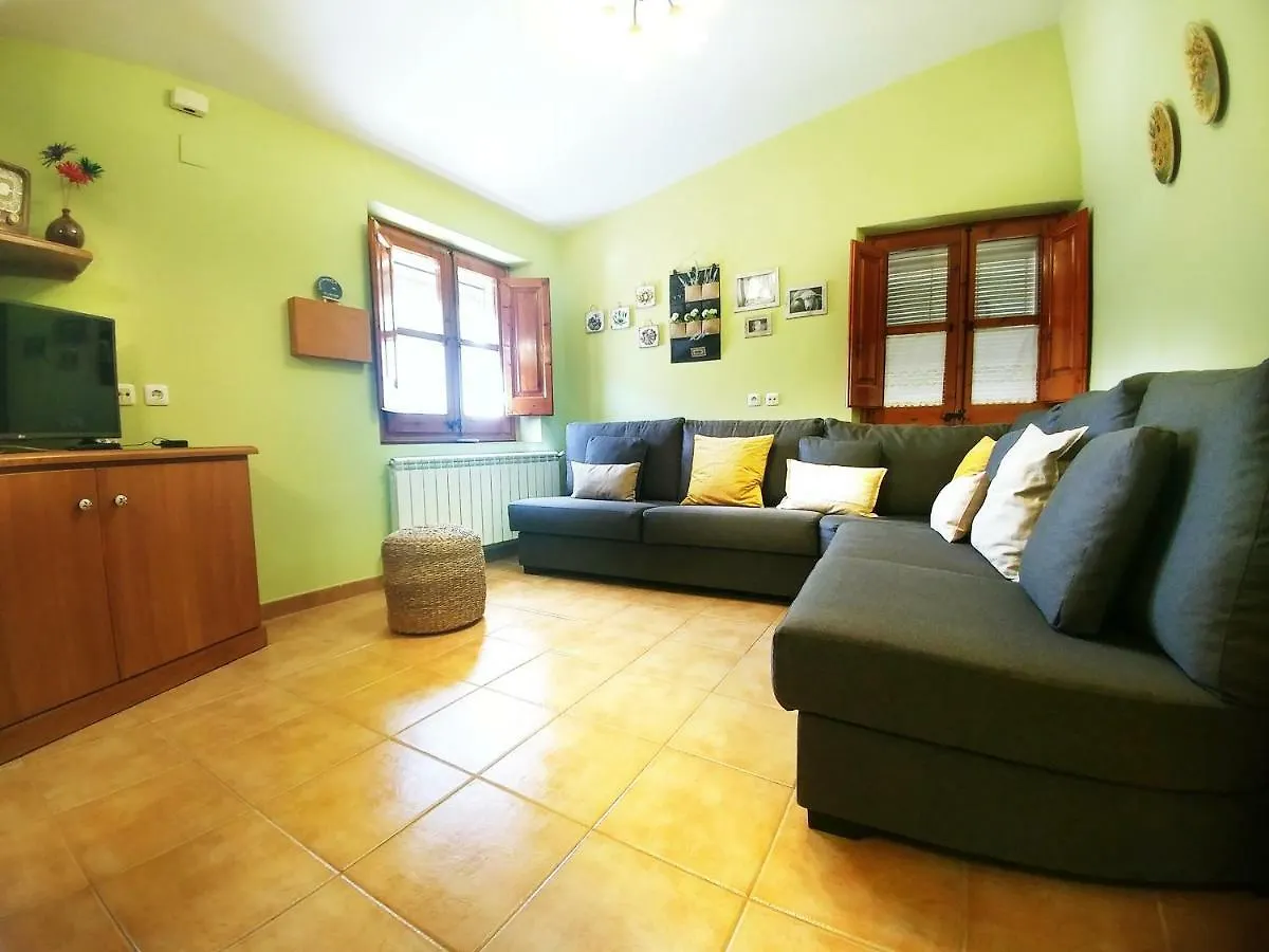 Cal Xaiet Guest House Llampaies Country house